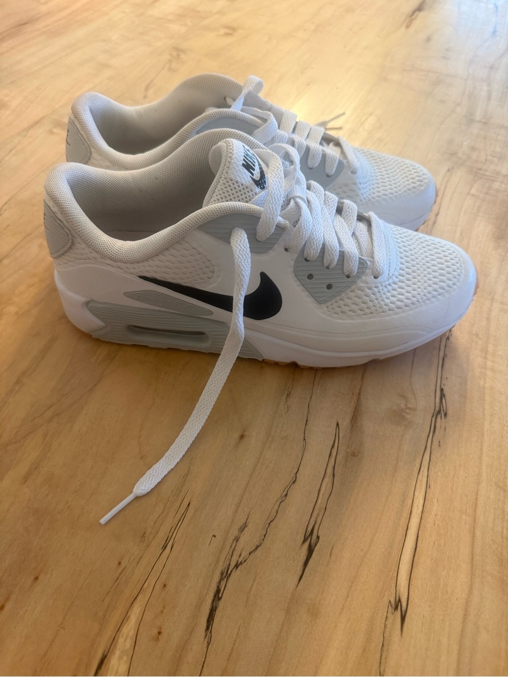 Nike White AirMax Golf Shoe